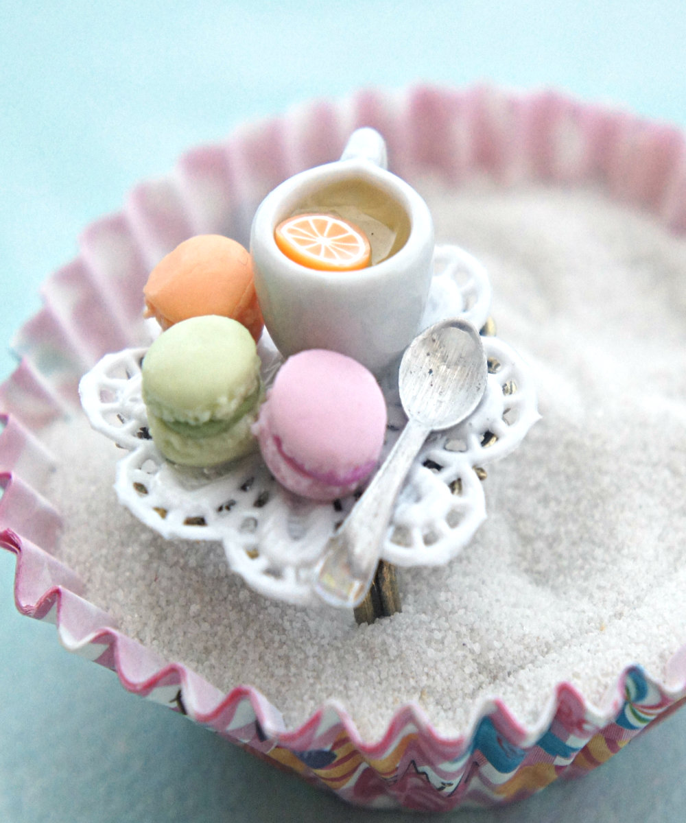 French Macarons And Tea Ring