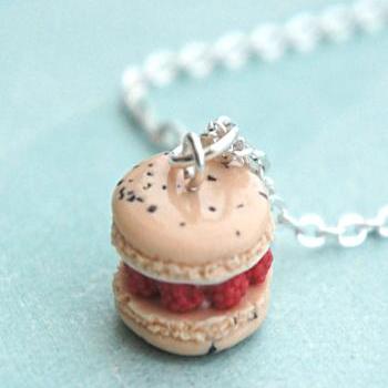 Raspberries And Cream French Macaron Necklace on Luulla